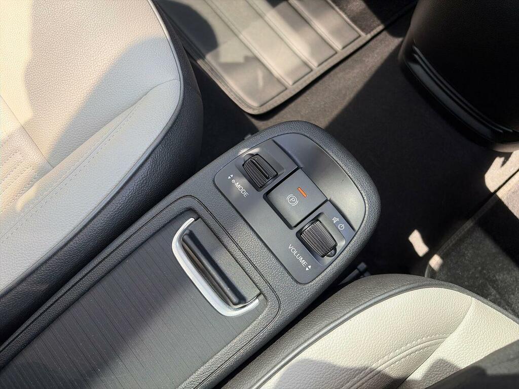 Fiat 500E Hatchback Grey #28
