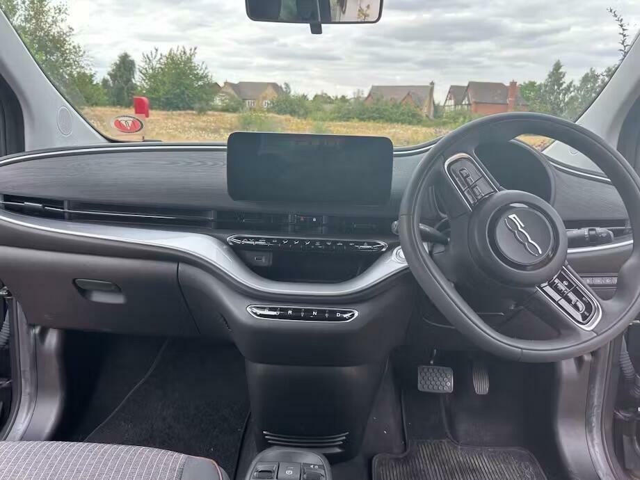 Fiat 500E 42Kwh Icon White #10
