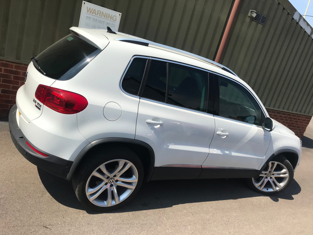 Volkswagen Tiguan Se Nav Tdi Bmt 4Motion Estate Silver #2