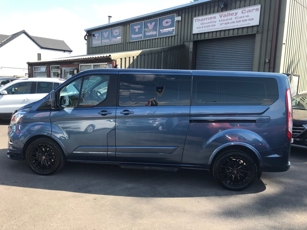 Ford Tourneo Custom 2.0 320 Ecoblue Titanium Minibus Double Cab Di  #4