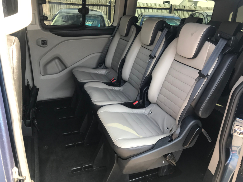 Ford Tourneo Custom  Black #10