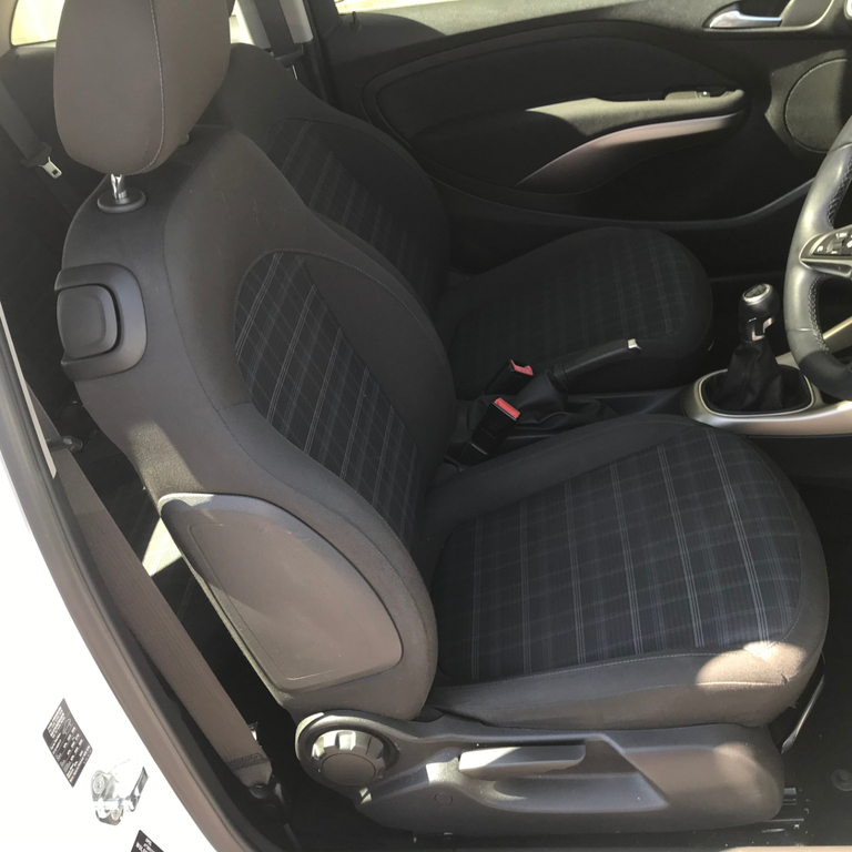 Vauxhall Adam 1.2 16V Glam Hatchback Euro 5 7  #3