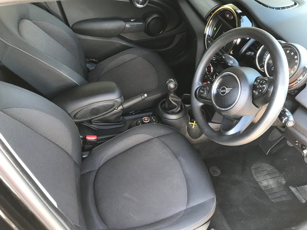 Mini Hatch 1.5 Cooper Classic Hatchback Eur #2