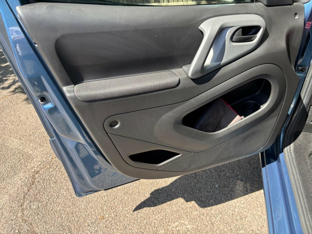 Citroen Berlingo 1.6 625 X L1 Bluehdi 74 Bhp White #29