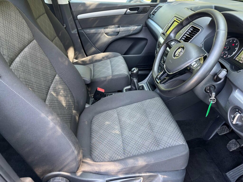 Volkswagen Sharan Se Navigation Tsi Gold #9