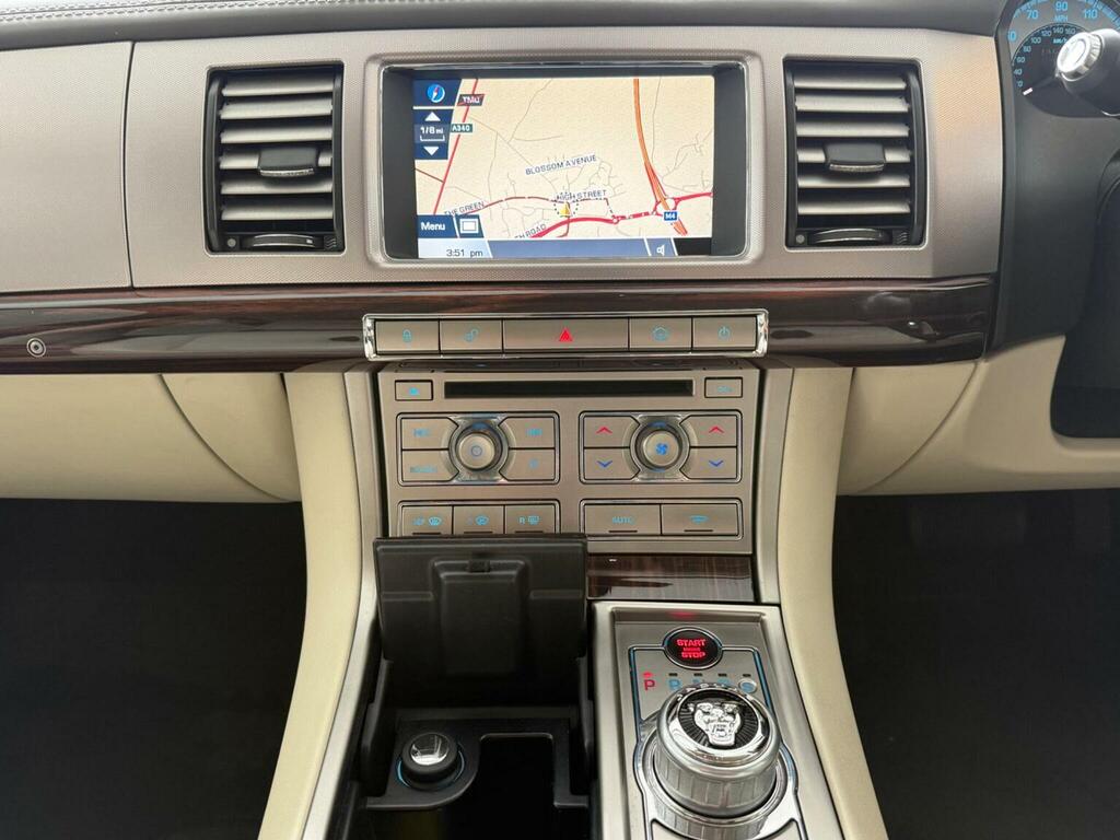 Jaguar XF Saloon 3.0D S V6 Portfolio Euro 5 20095 Grey #6