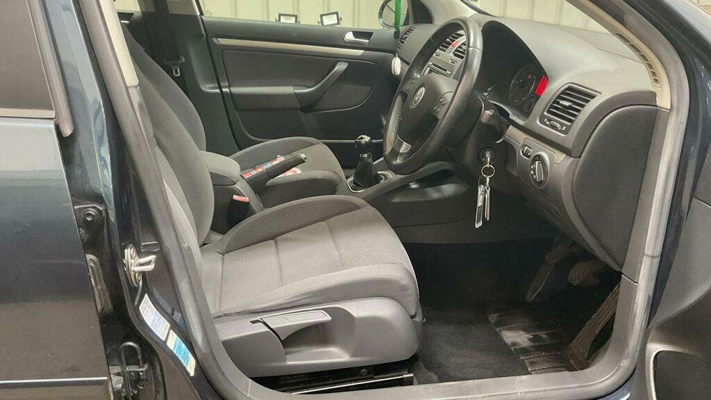 Volkswagen Golf 1.9 Tdi Match Blue #4