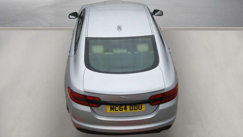 Jaguar XF Saloon 2.0D R-sport Euro 6 Ss 201565 White #11