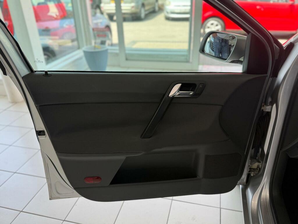 Volkswagen Polo 1.2 E Silver #18