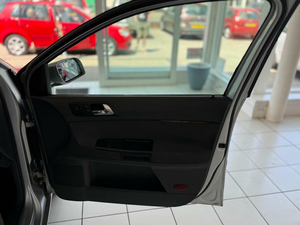 Volkswagen Polo 1.2 E Silver #19