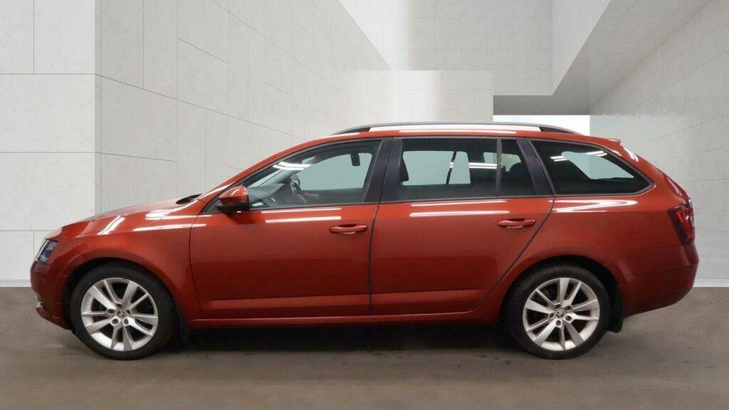 Skoda Octavia Se Black #9