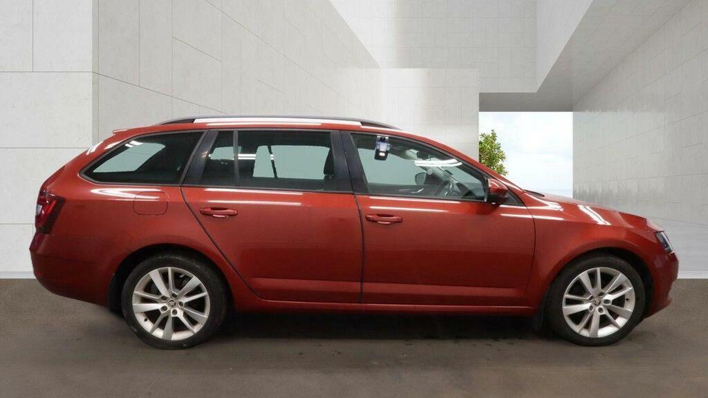 Skoda Octavia Se Black #8