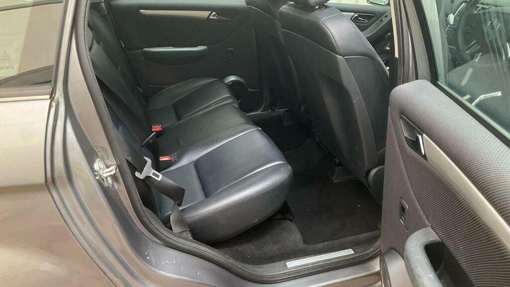 Mercedes-Benz B Class Class White #11