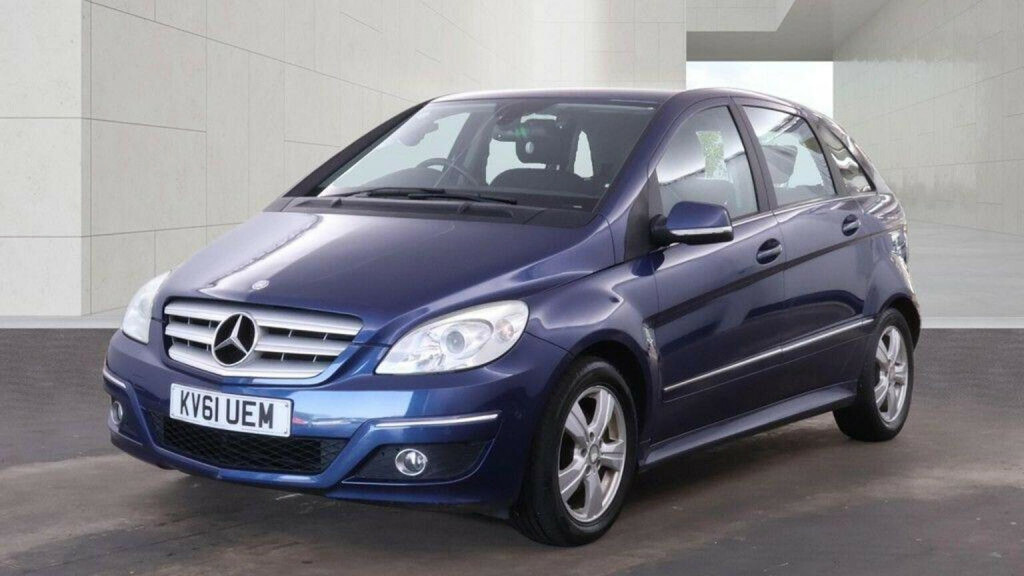 Mercedes-Benz B Class Mpv Silver #18