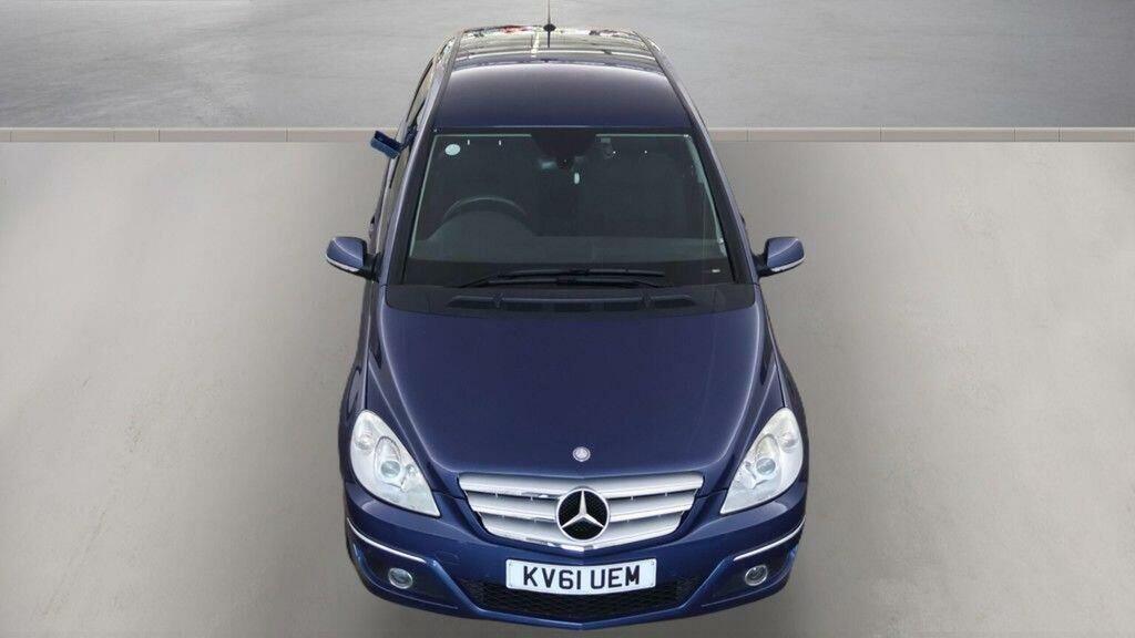 Mercedes-Benz B Class Mpv Silver #11