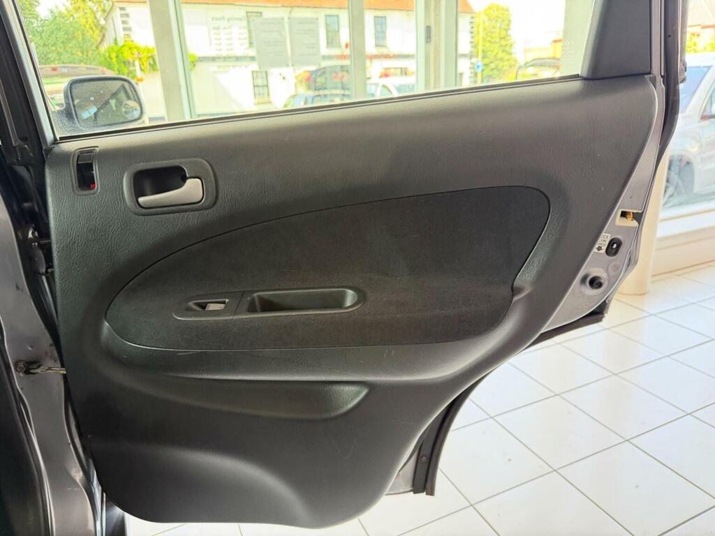 Honda Hr-V 4Wd 5-Door Grey #17