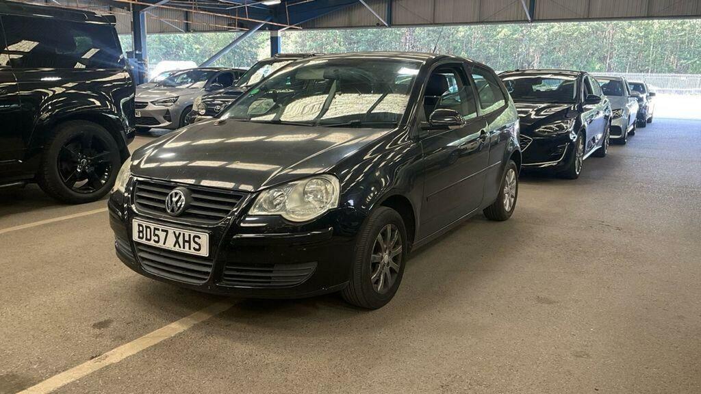 Volkswagen Polo 1.4 Match Grey #1