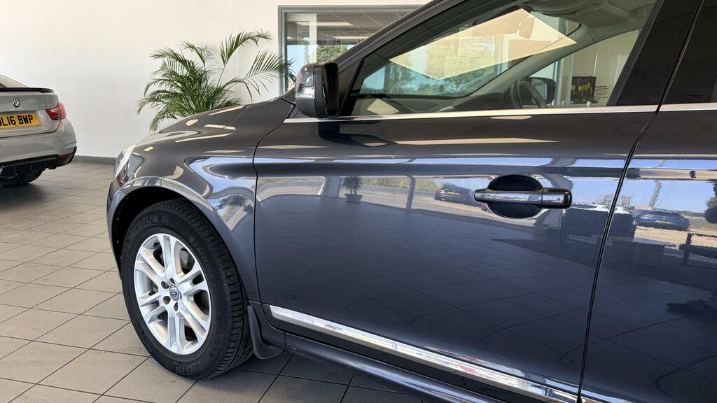 Volvo XC60 2.4 D5 Se Lux Nav Suv Geartronic Awd Eu Grey #3
