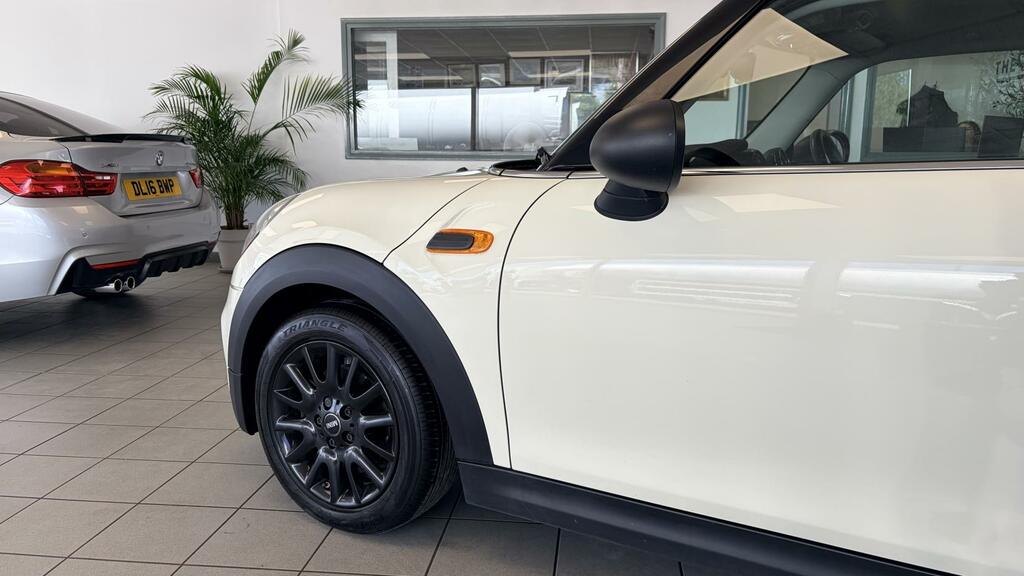 Mini Hatch 1.2 One Hatchback Euro 6 S S White #2