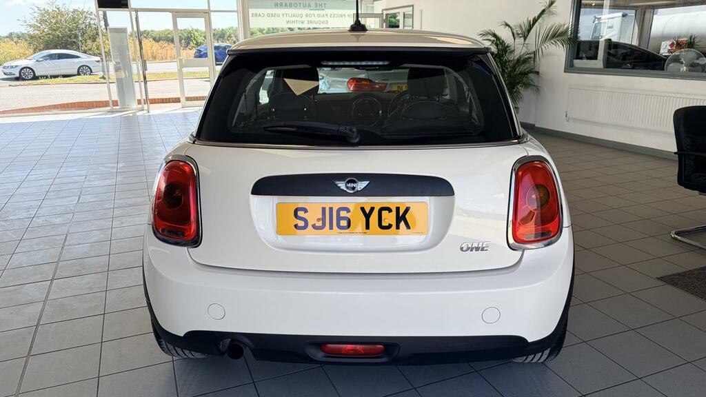 Mini Hatch 1.2 One Hatchback Euro 6 S S White #4