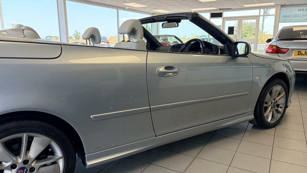 Saab 9-3 1.9 Tid Vector Sport Convertible E Silver #6