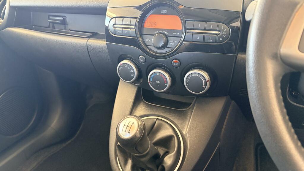 Mazda 2 1.5 Sport Euro 5 Red #18