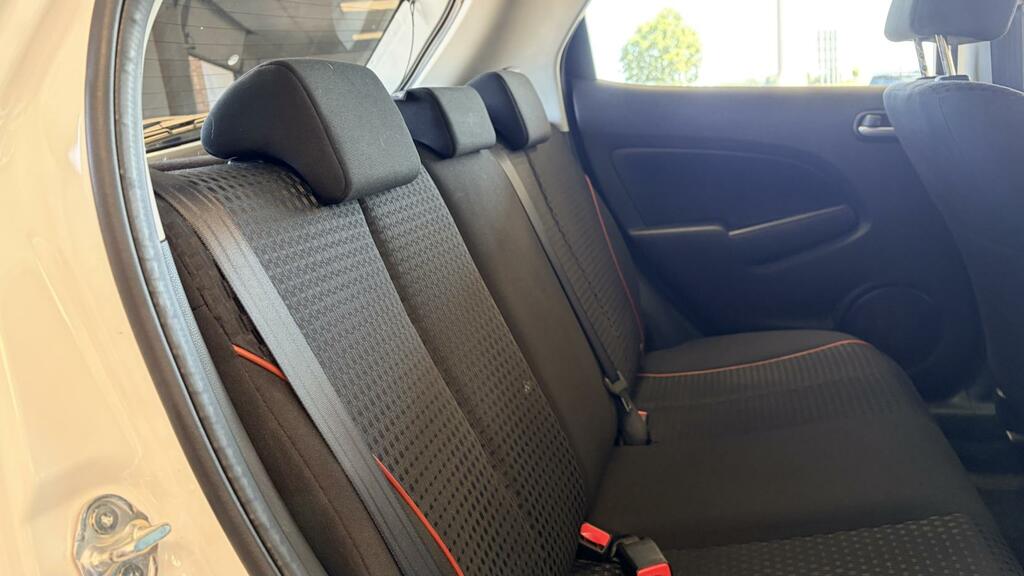 Mazda 2 1.5 Sport Euro 5 Red #11
