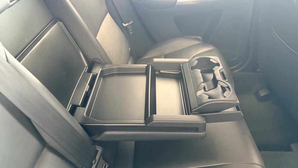 Volvo XC60 2.0L D4 R-design Lux 178 Bhp White #18