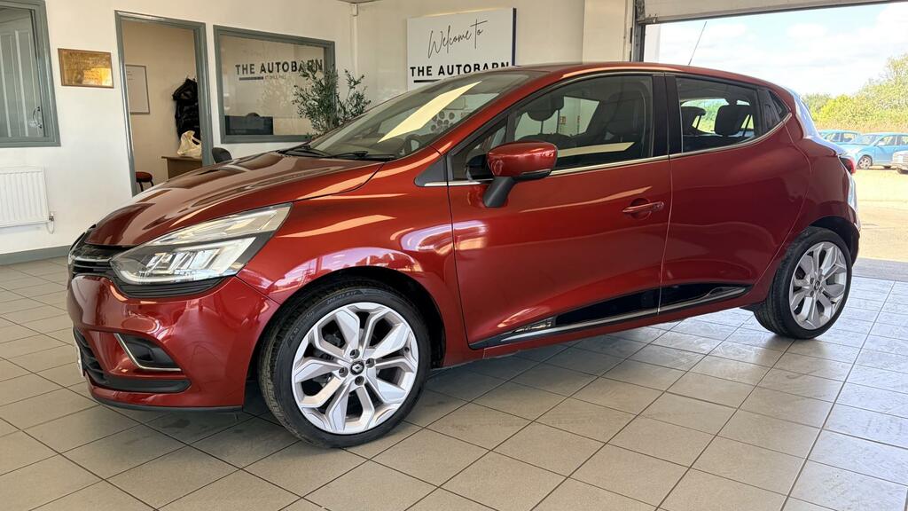 Renault Clio Dynamique S Nav Red #2
