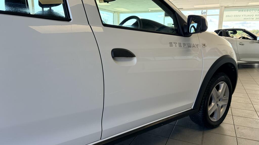 Dacia Sandero Stepway Ambiance White #6
