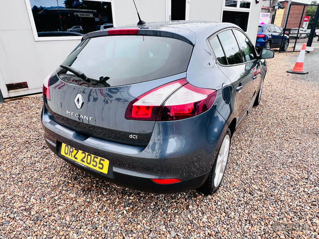 Renault Megane 1.5 Dci Dynamique Tomtom Energy Grey #4