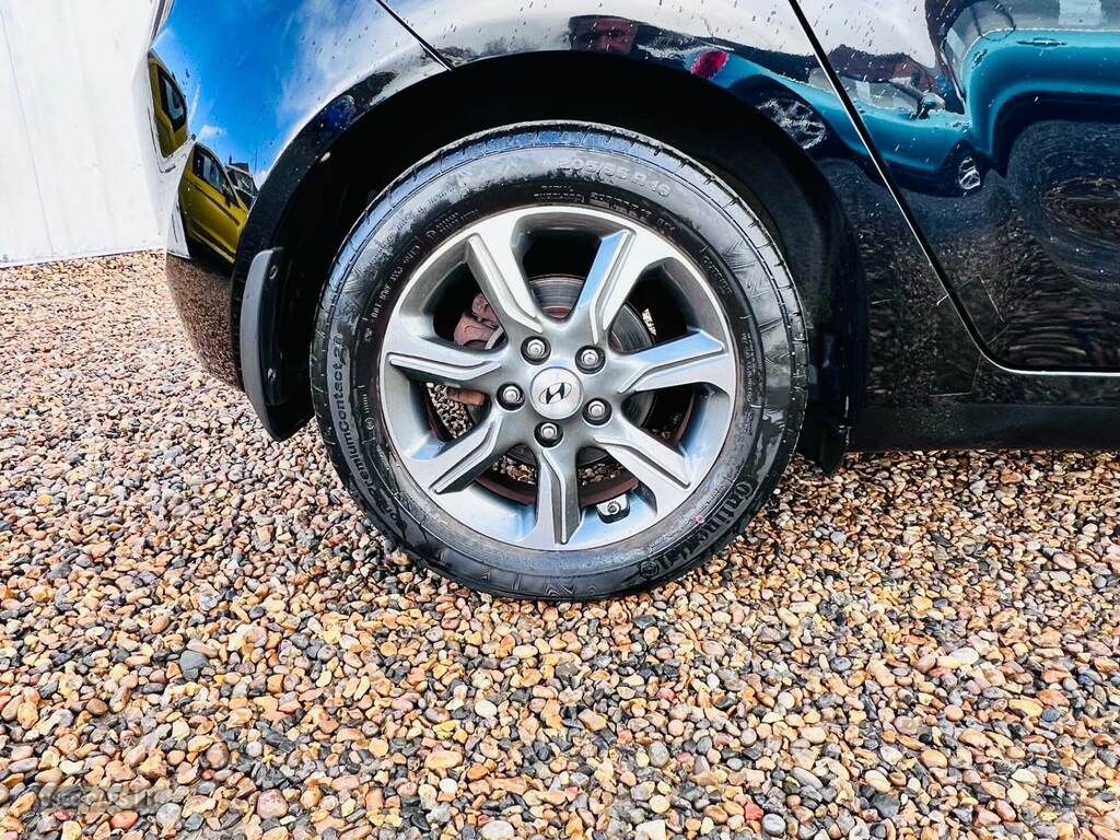 Hyundai Ix20 1.4 Blue Drive Se Black #5