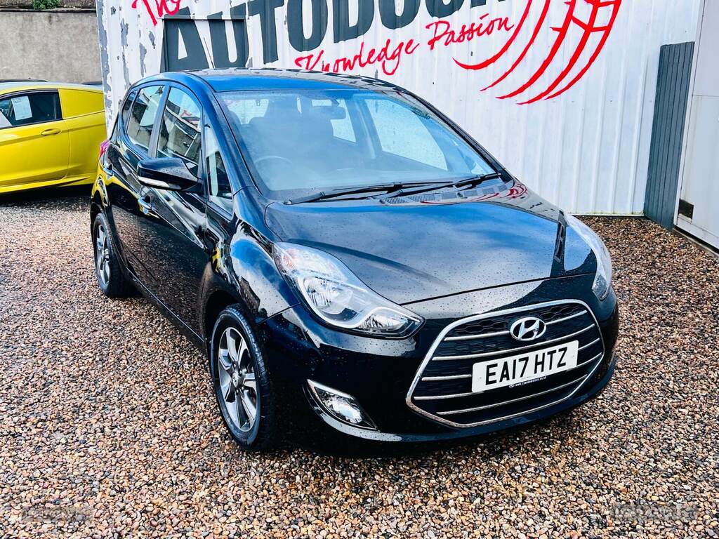 Hyundai Ix20 1.4 Blue Drive Se Black #2