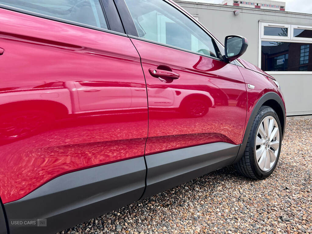 Vauxhall Grandland X 1.2 Turbo Elite Nav Red #6