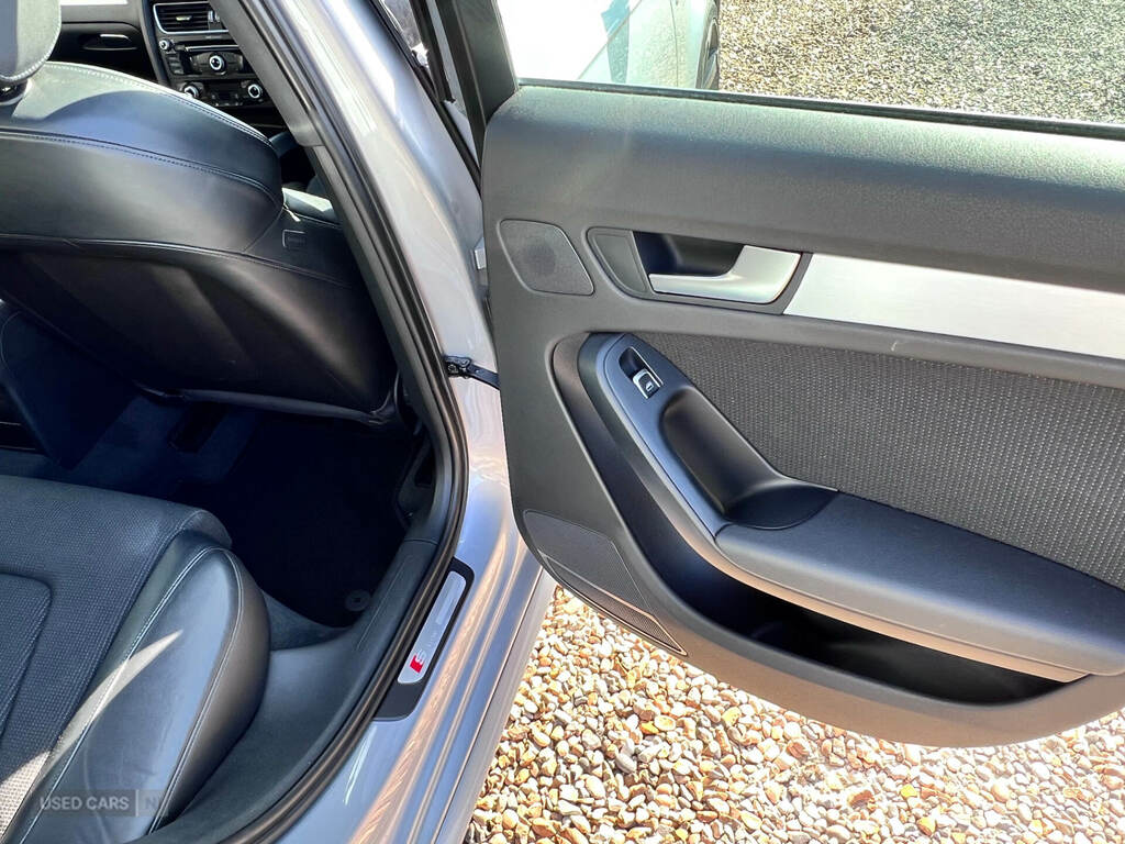 Audi A4 2.0 Tdi 190 Quattro Se Technik S Tronic #8