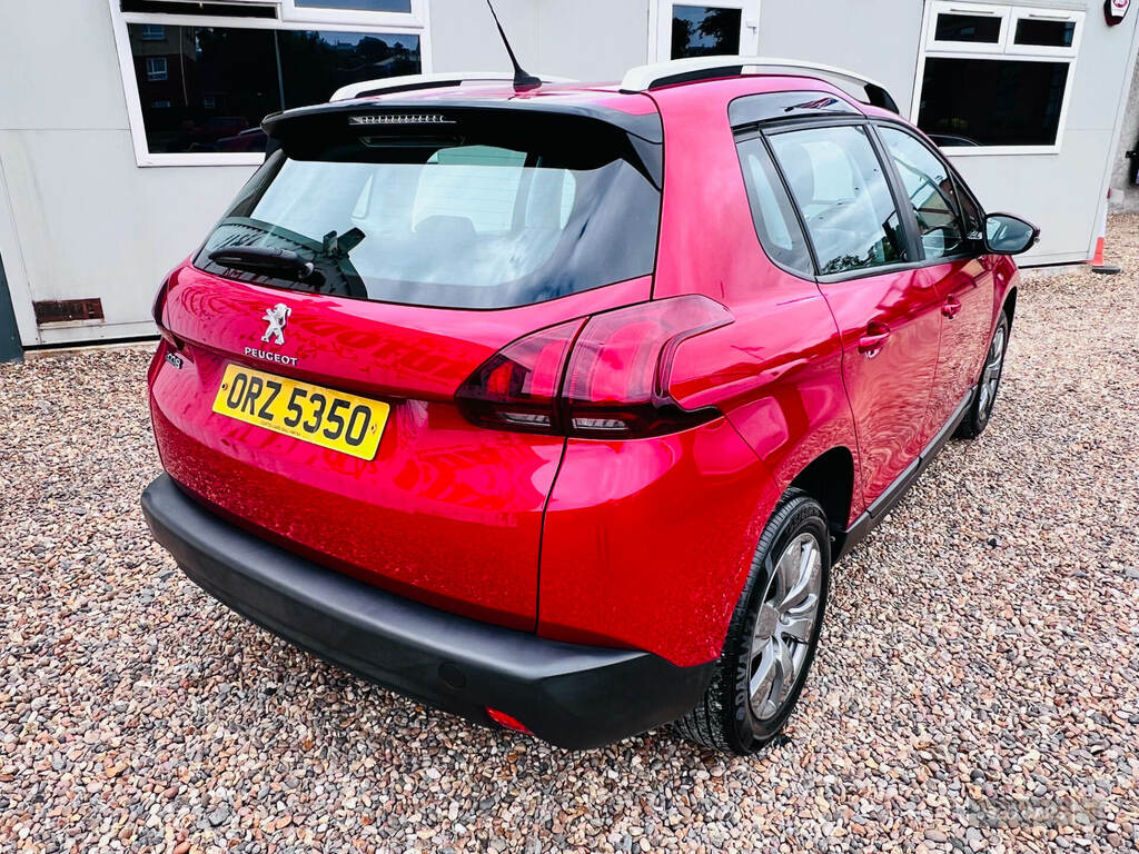 Peugeot 2008 1.2 Puretech Active Start Stop Red #4