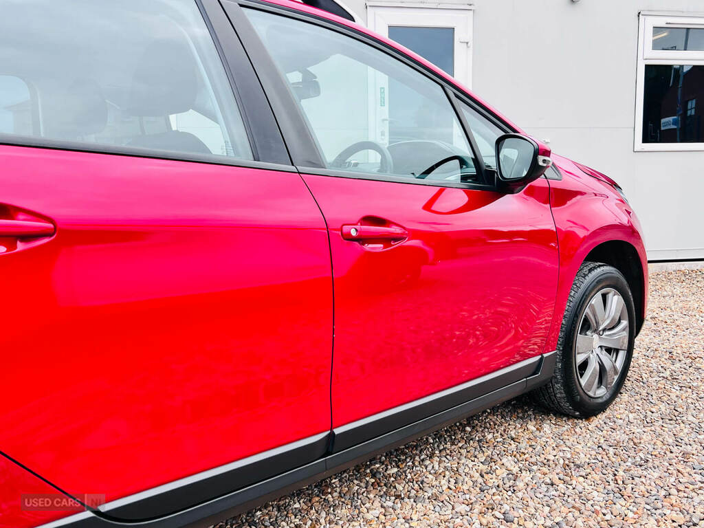 Peugeot 2008 1.2 Puretech Active Start Stop Red #6
