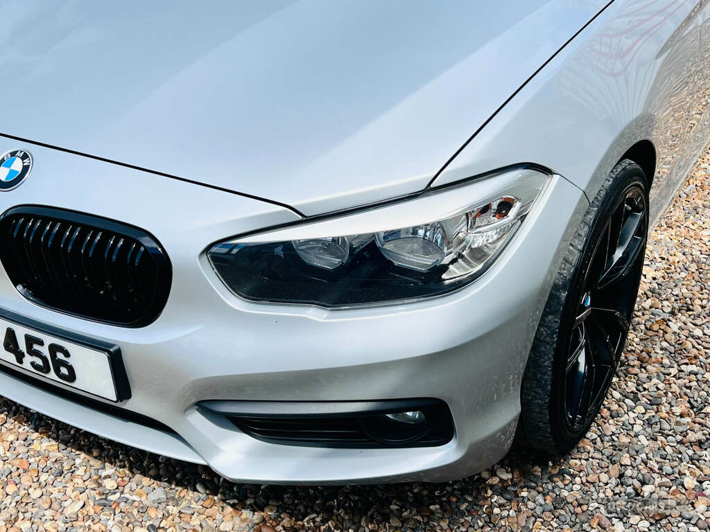 BMW 1 Series Sport Black #11