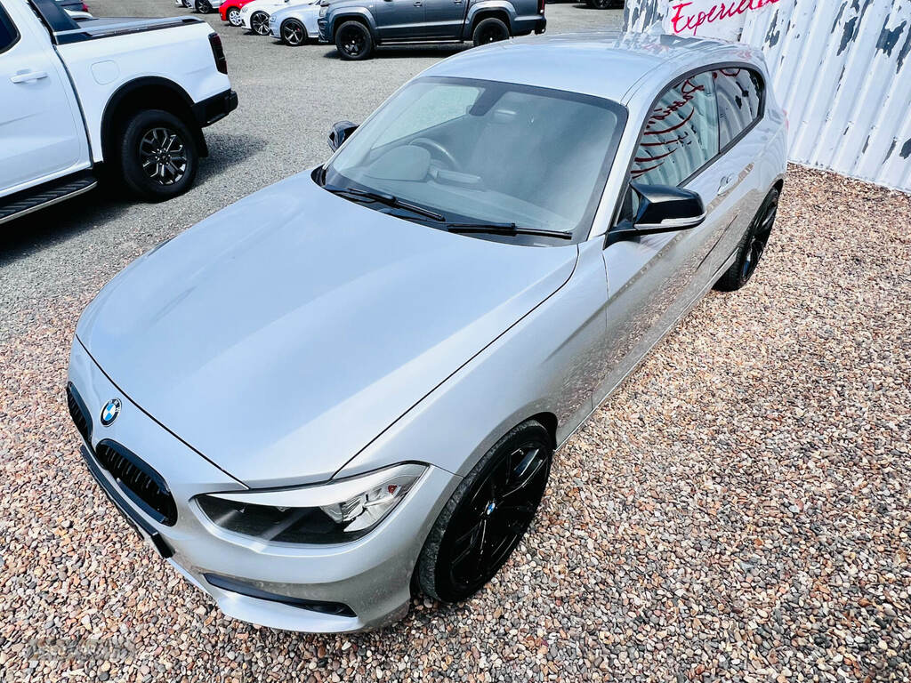 BMW 1 Series Sport Black #12