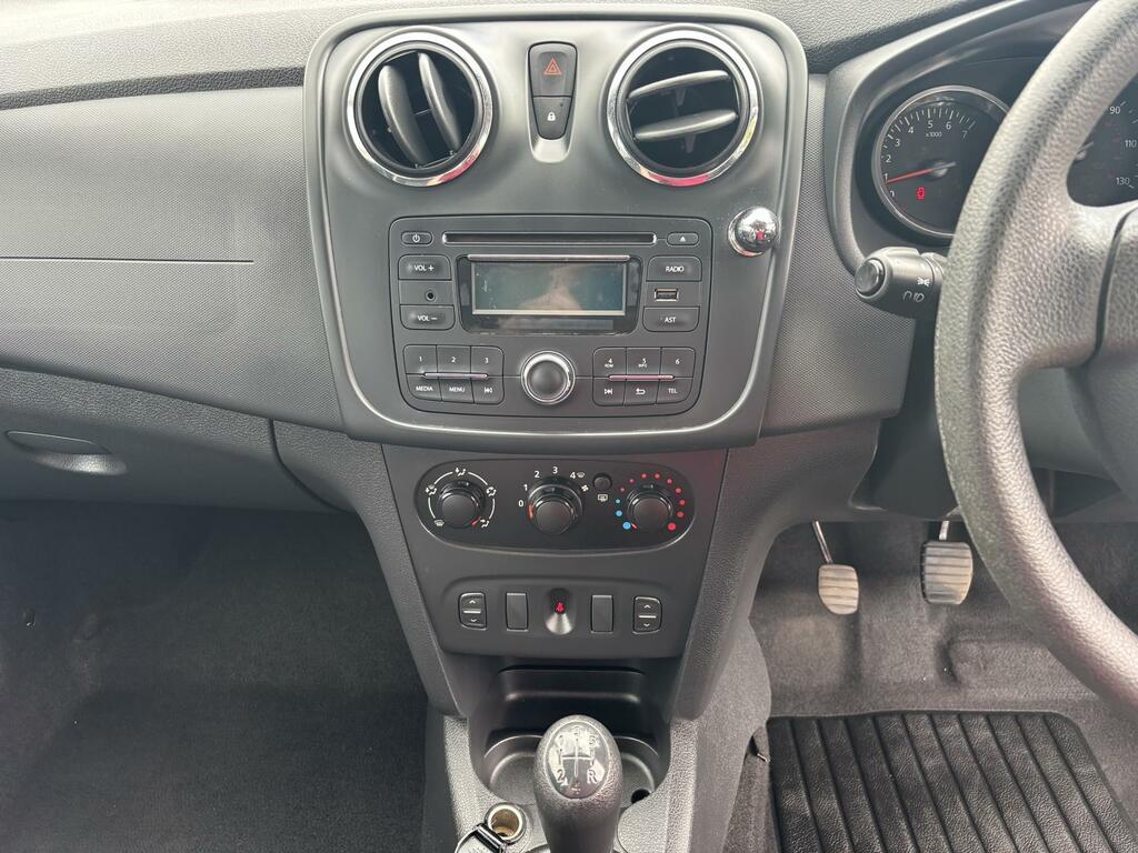 Dacia Sandero Ambiance White #23