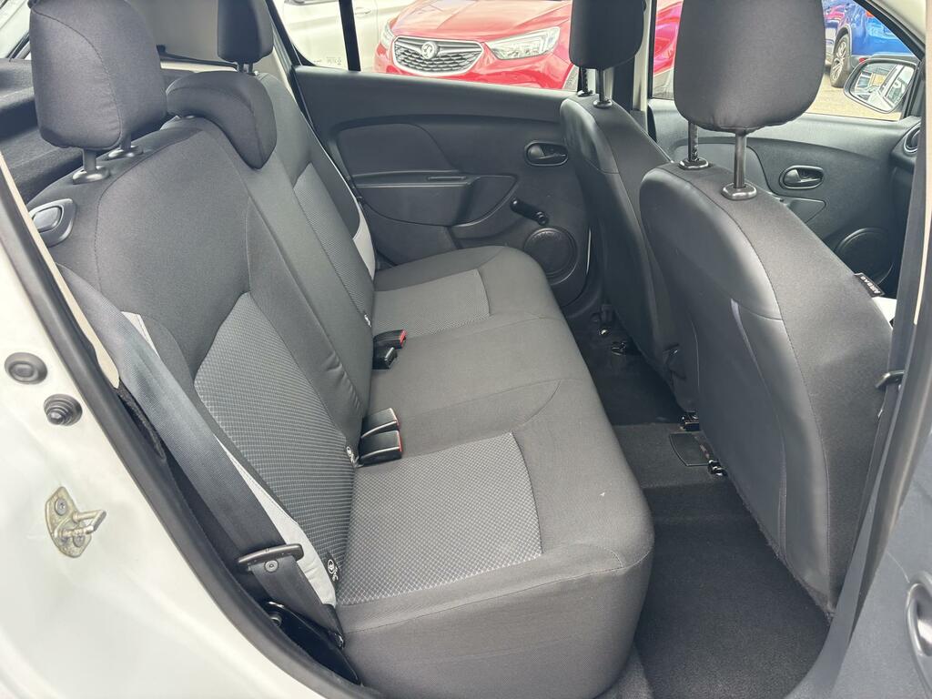 Dacia Sandero Ambiance White #31