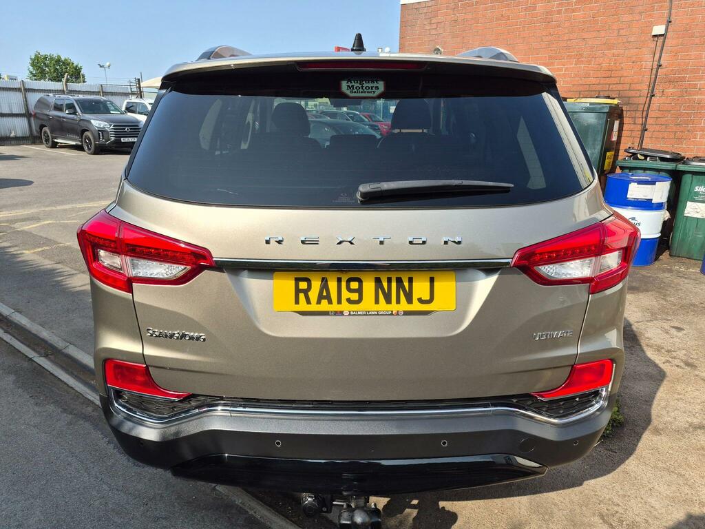 SsangYong Rexton 2.2D Ultimate T-tronic 4Wd Euro 6 Beige #5