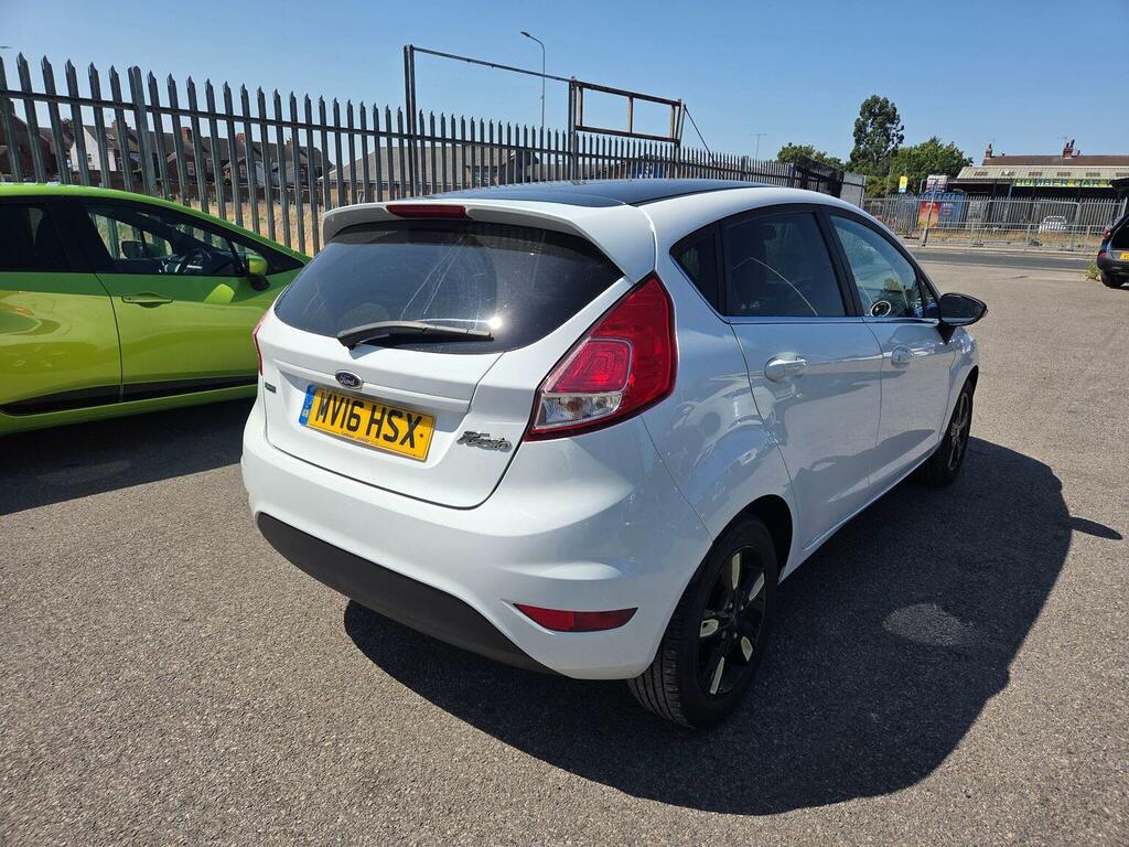 Ford Fiesta 1.0T Ecoboost Zetec White Edition Euro 6 Ss MV16HSX White #3