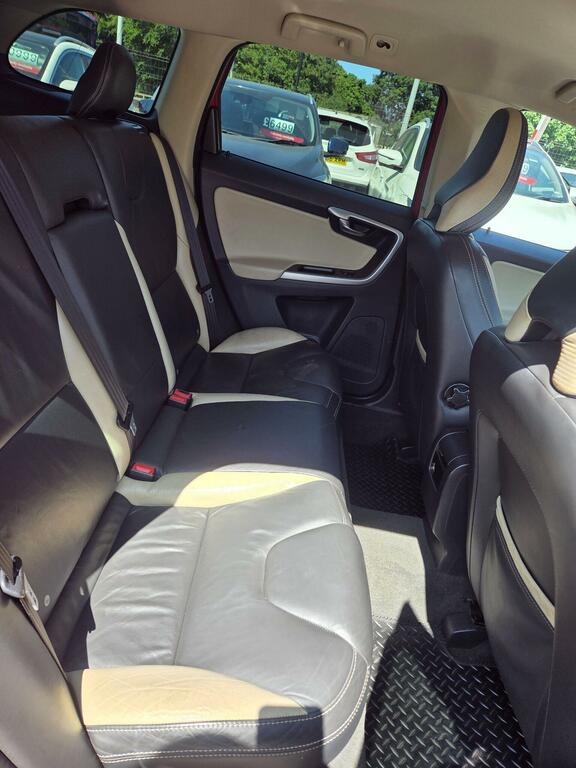 Volvo XC60 D3drive Se  #9