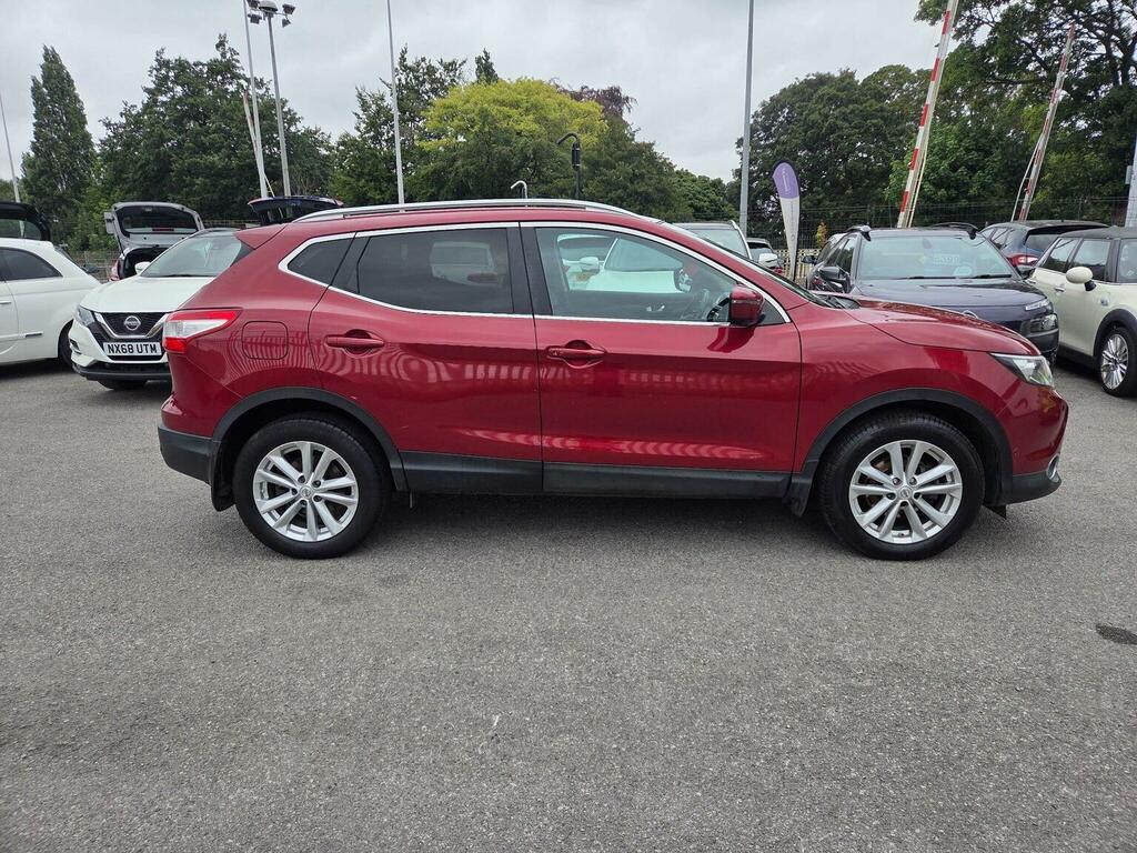 Nissan Qashqai 1.5 Dci Tekna 2Wd Euro 6 Ss RX66WDW Red #2