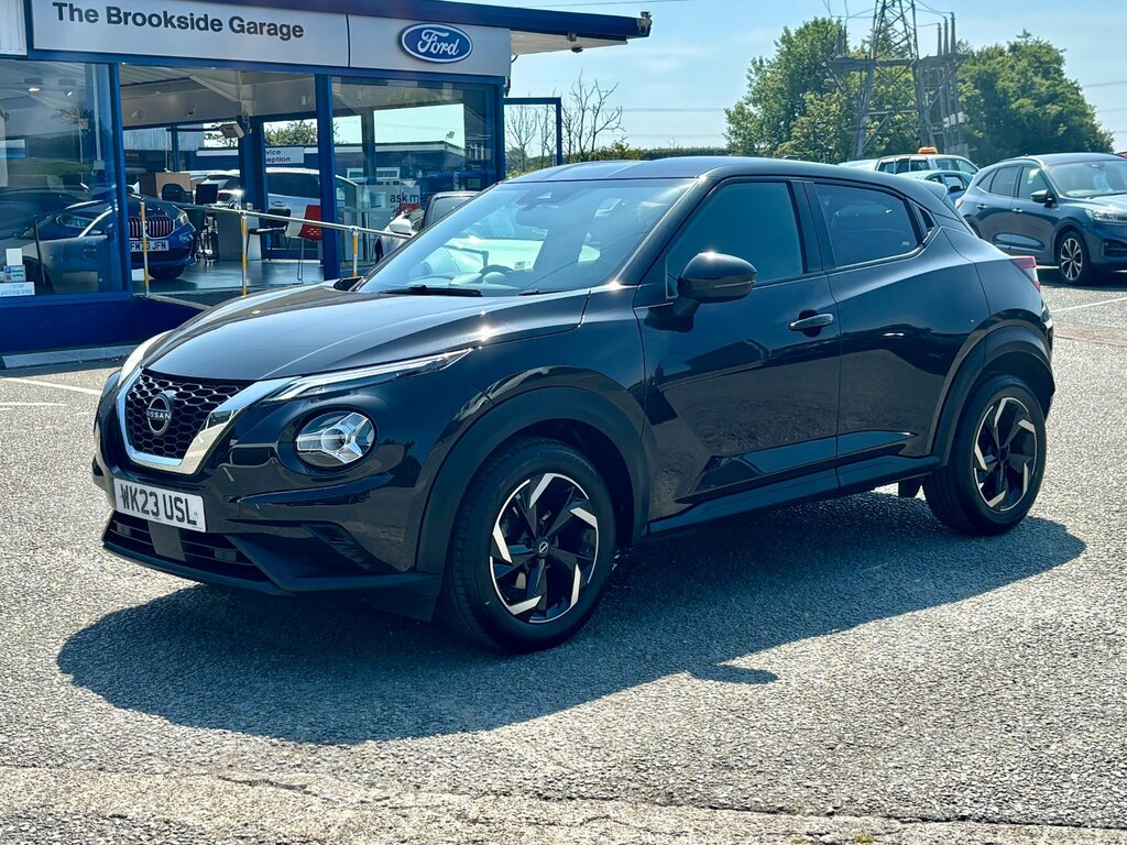 Nissan Juke 1.0 Dig-t N-connecta Suv Dct Euro Black #3