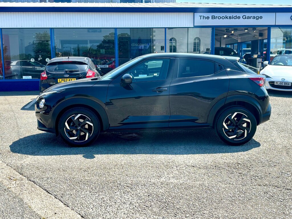 Nissan Juke 1.0 Dig-t N-connecta Suv Dct Euro Black #4