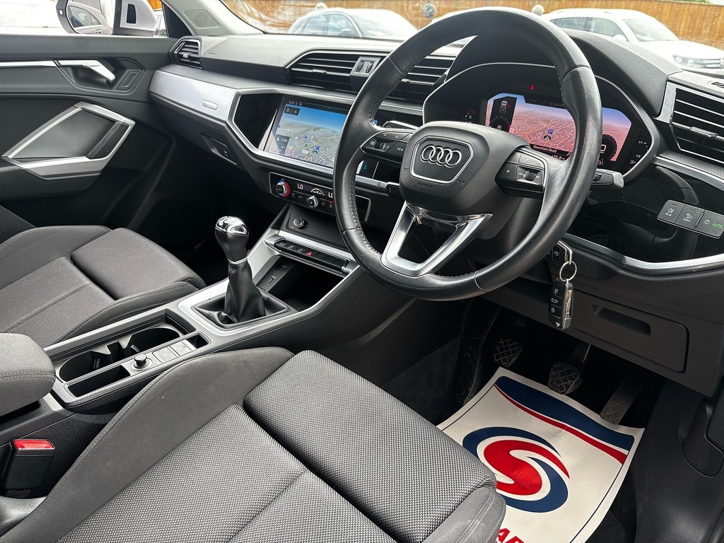 Audi Q3 1.5 Tfsi Cod 35 Sport Suv Euro 6 MV19WHW Silver #3