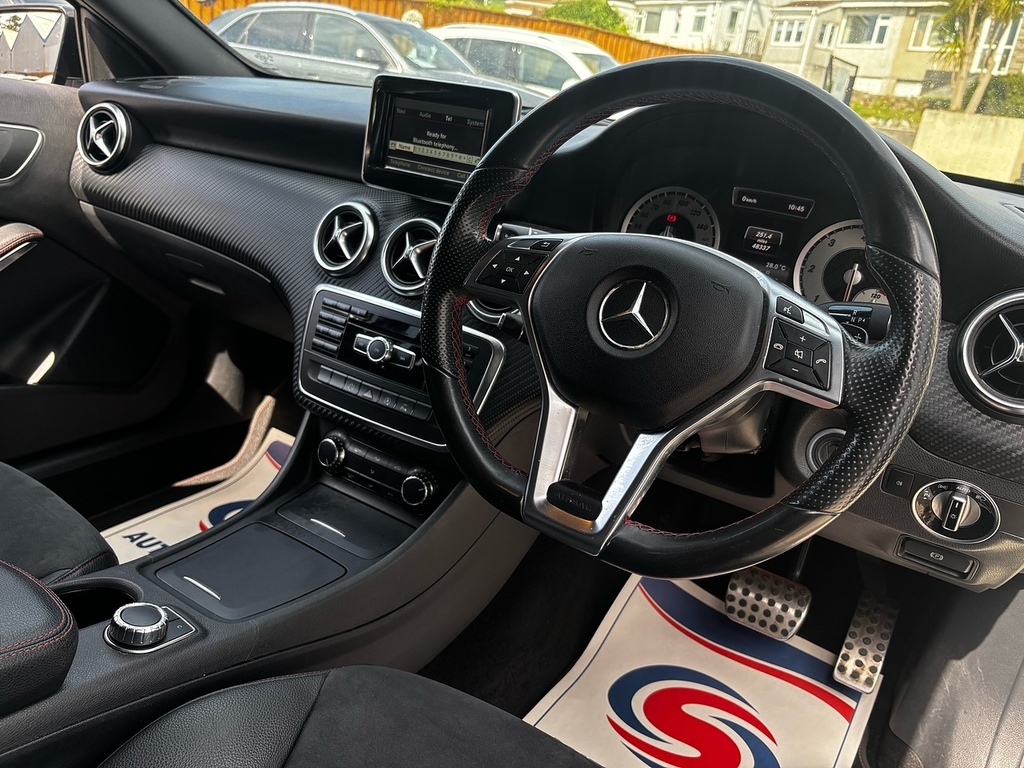 Mercedes-Benz A Class 2.1 A200 Cdi Amg Night Edition Hatchback Diese EA65CHF White #4
