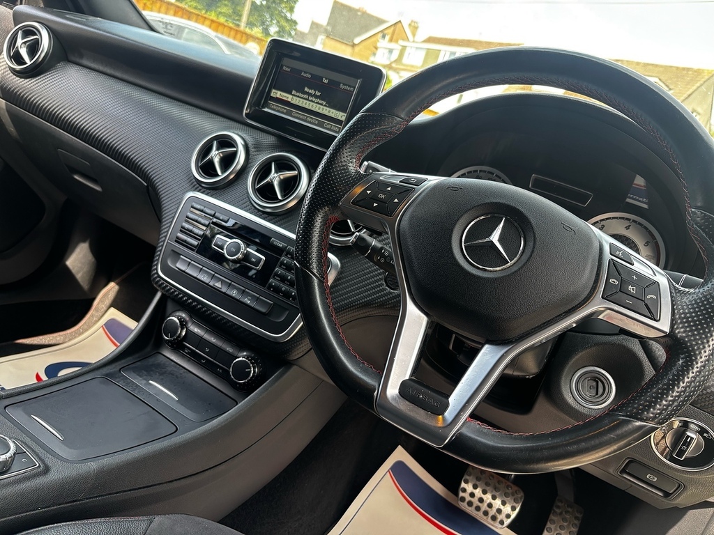 Mercedes-Benz A Class 2.1 A200 Cdi Amg Night Edition Hatchback Diese EA65CHF White #6
